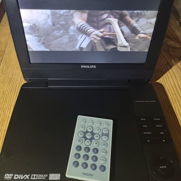 Phillips Rechargeable Portable DVD Player - Picture 2 of 8